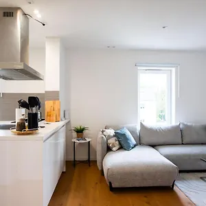 Apartment Schoene, Zentrale Fuer 4 Personen, Augsburg